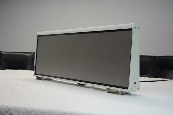 El tejado a todo color LED del coche de 5000nits P2.5 firma la alta frecuencia de actualización 3840Hz