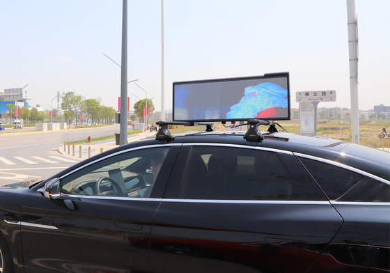 Pantalla echada a un lado del doble de la pantalla LED 4G Wifi GPS del tejado del taxi de IP65 4500nits