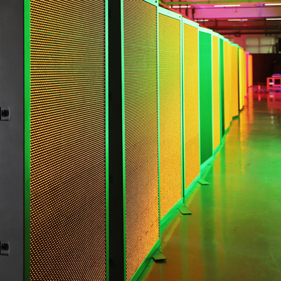 La muestra variable del mensaje de P12 VMS sube a la pantalla dinámica del tráfico del LED