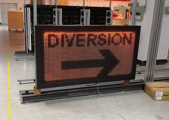Montaje del vehículo de la seguridad en carretera de la muestra del control de tráfico de EN12966 NTCIP LED