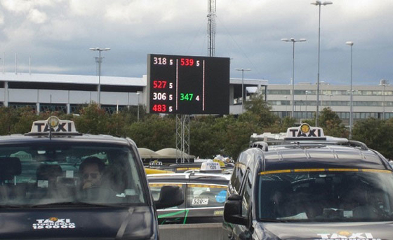 Aparcamiento de 12400 liendres que cuenta la dirección de la pantalla de la pantalla LED de los sistemas